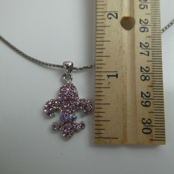 Fleur De Lis Flower Pink Iridescent Rhinestone Sparkly Pendant Necklace 15+" - Picture 6 of 9